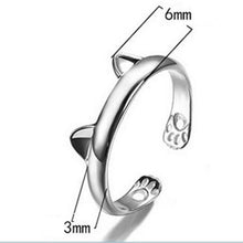Finger Hugging Cat Ring